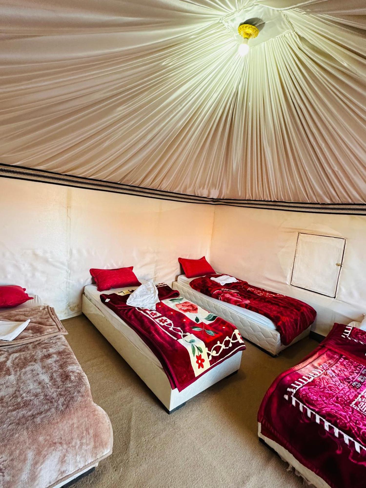 Wadi Rum Sunrise Camp Exteriér fotografie