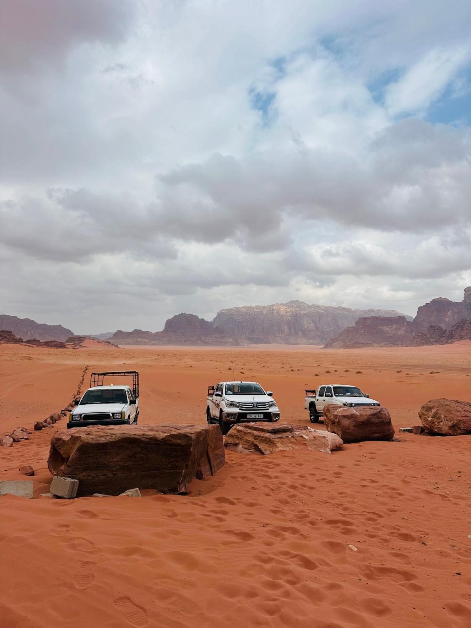 Wadi Rum Sunrise Camp Exteriér fotografie