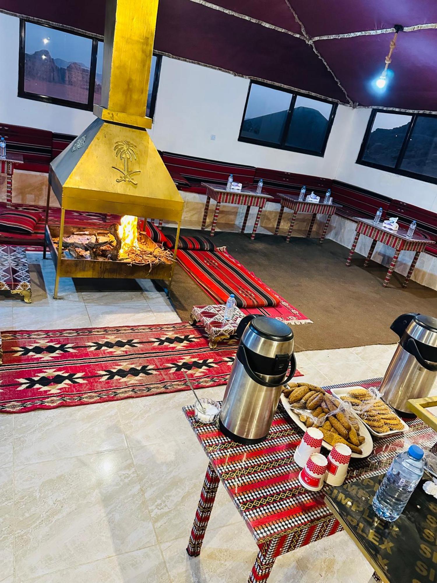 Wadi Rum Sunrise Camp Exteriér fotografie